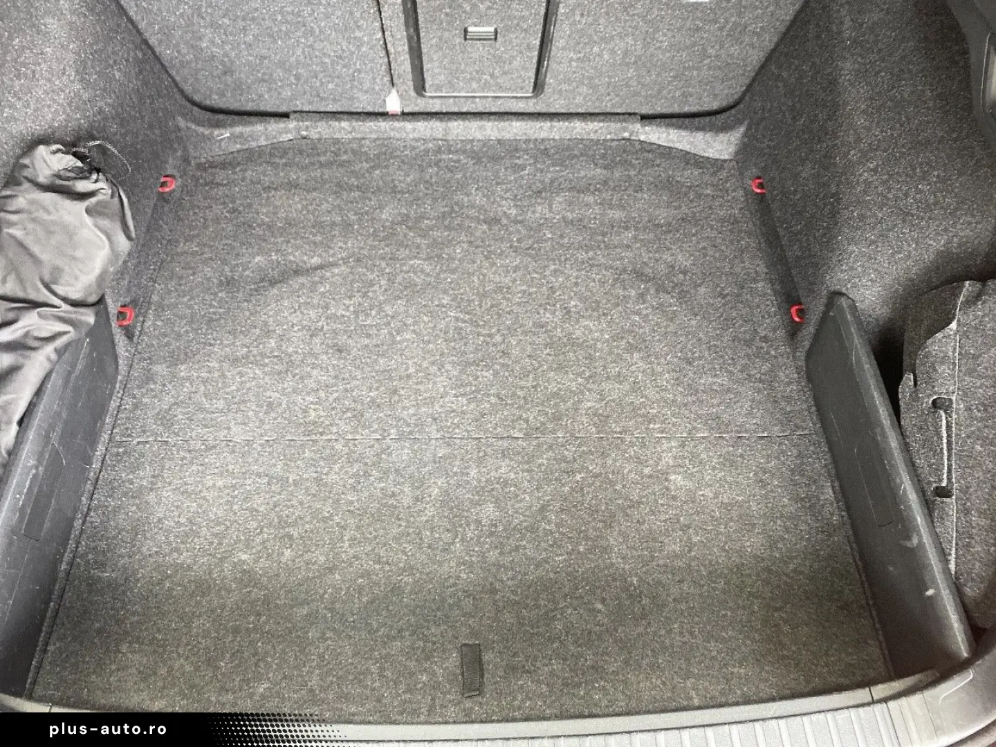 SKODA Octavia Combi RS Plus 2.0 TDI DSG 4x4 NAVI AHK