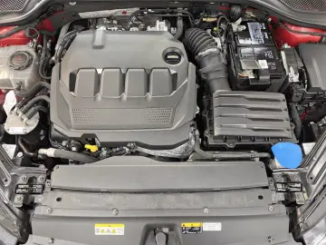 SKODA Octavia Combi RS Plus 2.0 TDI DSG 4x4 NAVI AHK