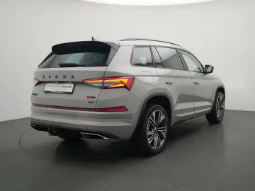 SKODA Kodiaq RS 4x4 DSG LEDER STANDHZ PANO AHK DCC LED