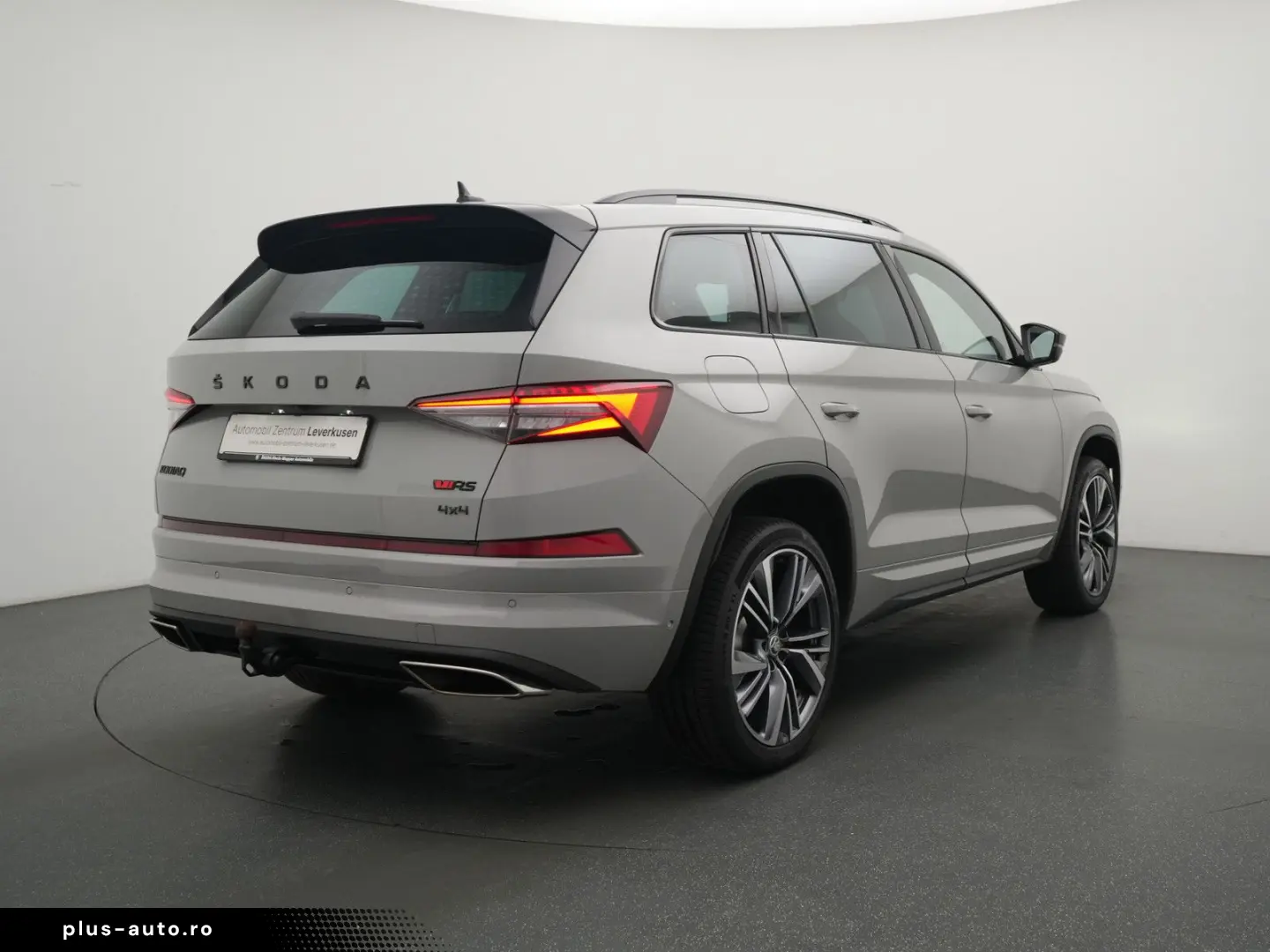 SKODA Kodiaq RS 4x4 DSG LEDER STANDHZ PANO AHK DCC LED