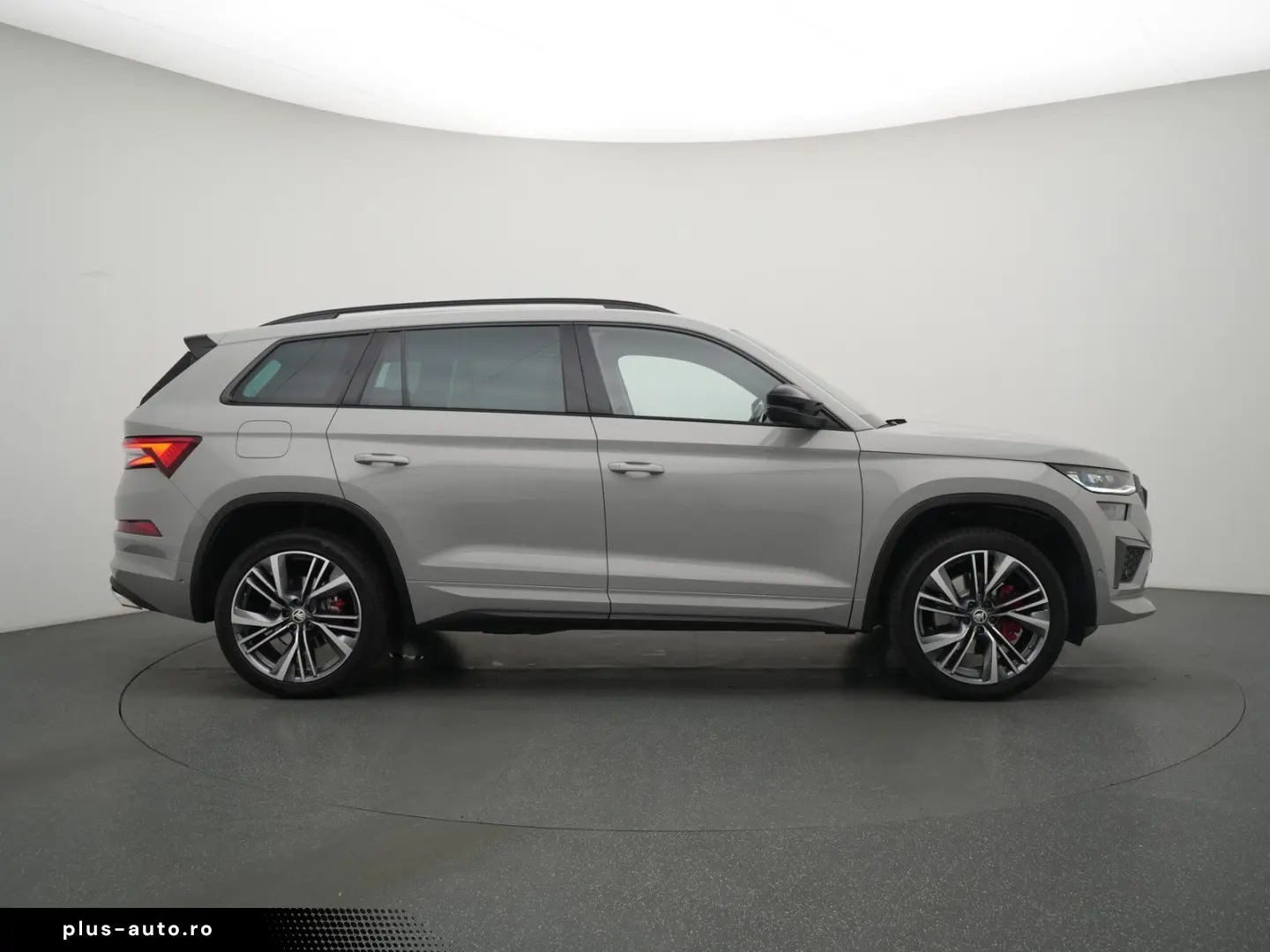 SKODA Kodiaq RS 4x4 DSG LEDER STANDHZ PANO AHK DCC LED
