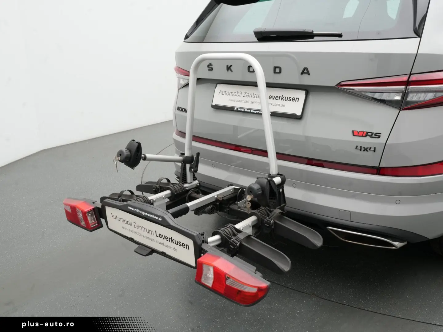 SKODA Kodiaq RS 4x4 DSG LEDER STANDHZ PANO AHK DCC LED