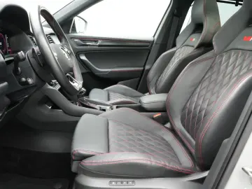 SKODA Kodiaq RS 4x4 DSG LEDER STANDHZ PANO AHK DCC LED