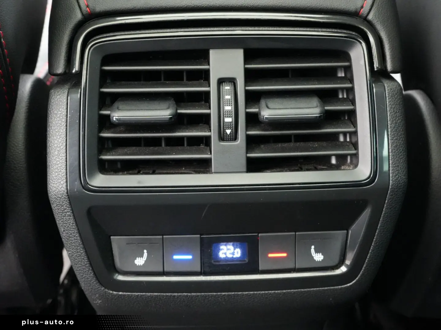 SKODA Kodiaq RS 4x4 DSG LEDER STANDHZ PANO AHK DCC LED