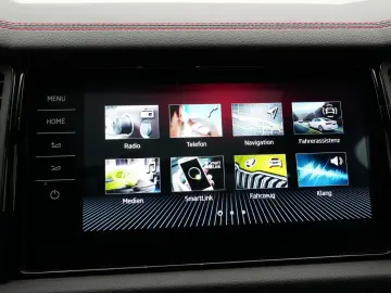 SKODA Kodiaq RS 4x4 DSG LEDER STANDHZ PANO AHK DCC LED