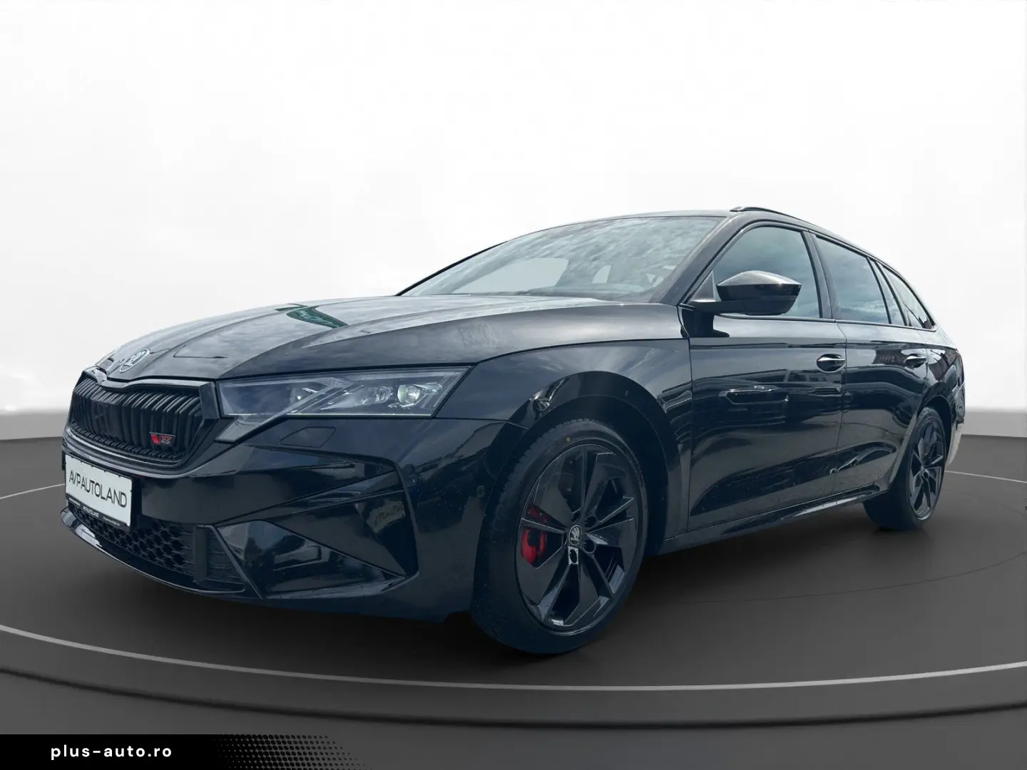 SKODA OCTAVIA COMBI 2.0 TSI DSG RS   PANO   NAVI   AHK