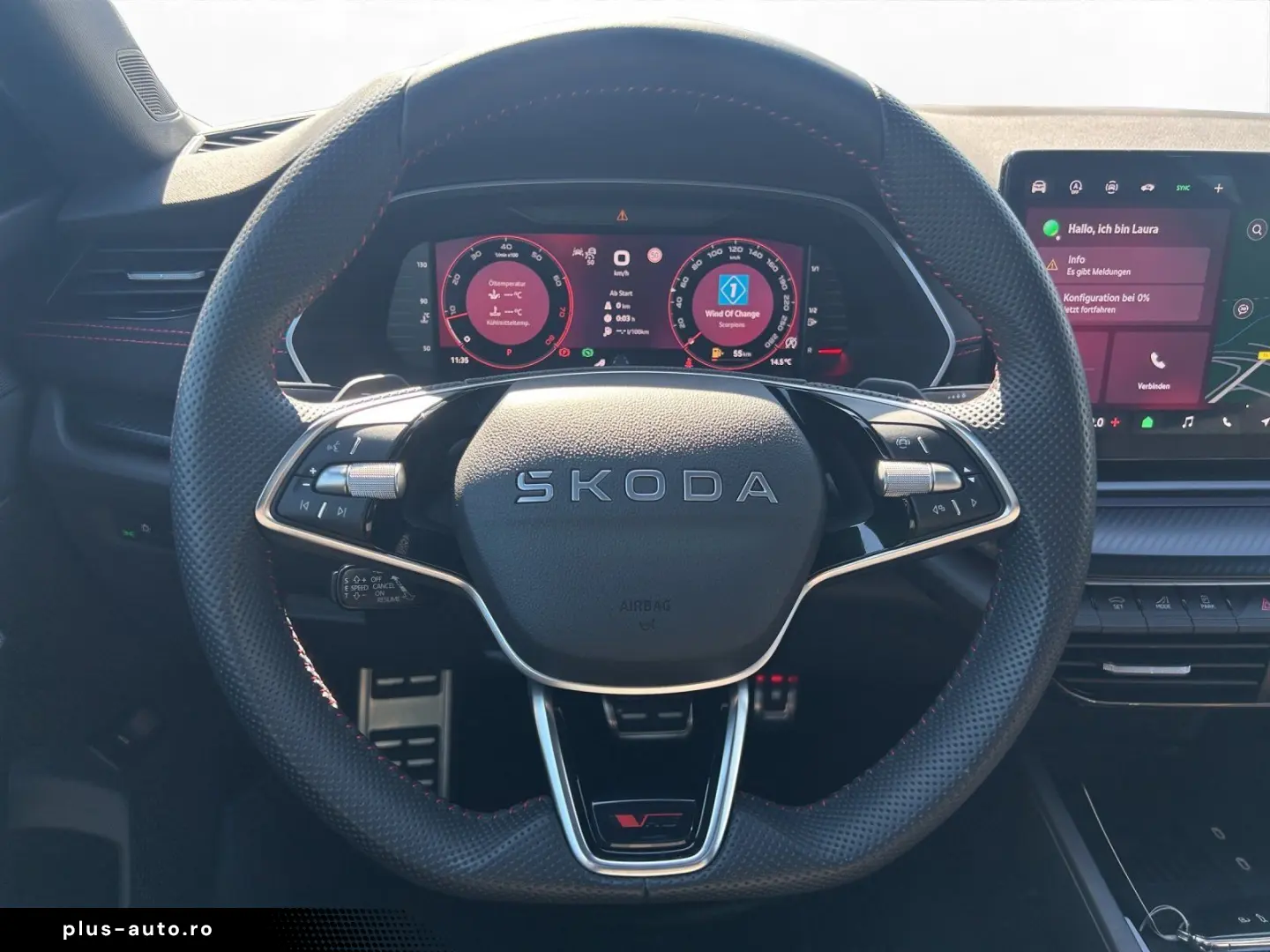 SKODA OCTAVIA COMBI 2.0 TSI DSG RS   PANO   NAVI   AHK