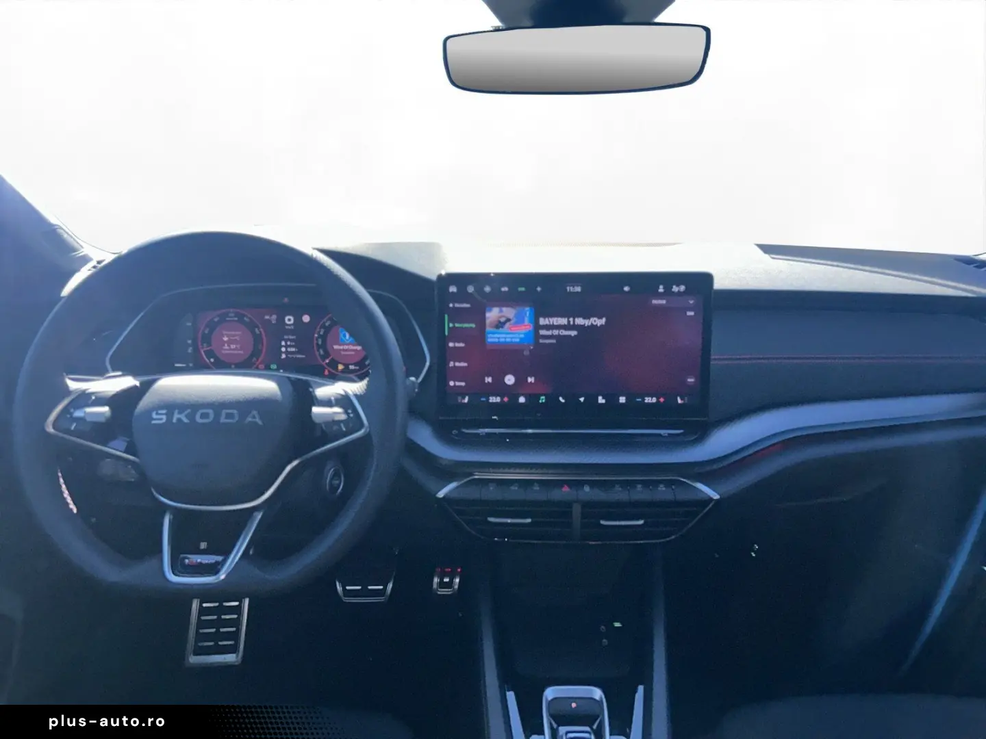 SKODA OCTAVIA COMBI 2.0 TSI DSG RS   PANO   NAVI   AHK