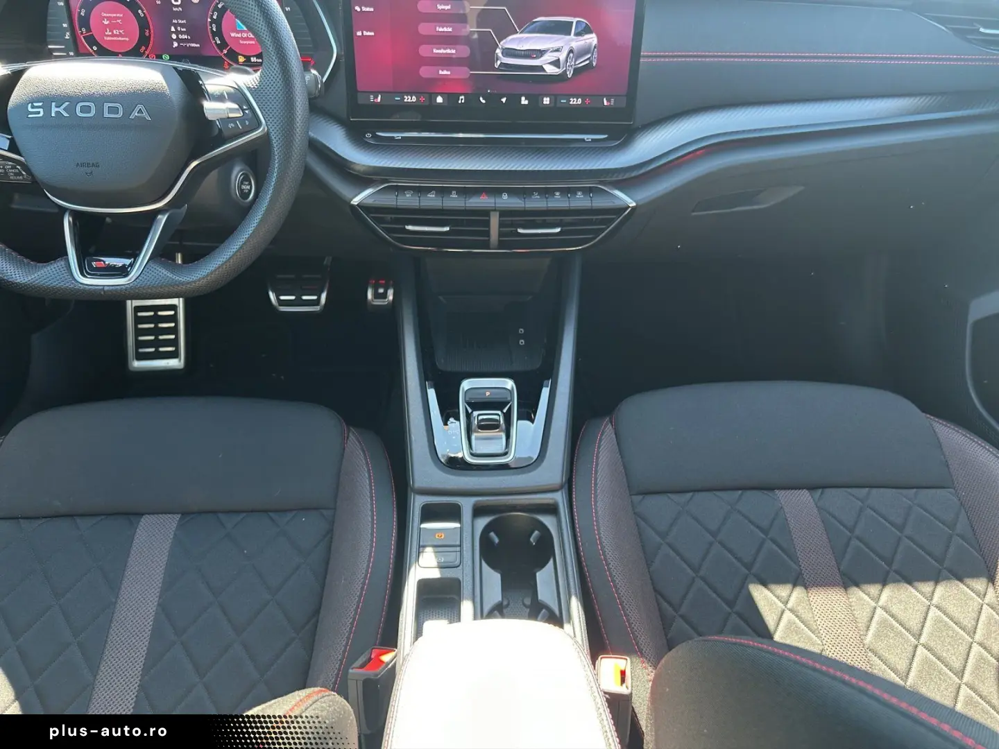 SKODA OCTAVIA COMBI 2.0 TSI DSG RS   PANO   NAVI   AHK