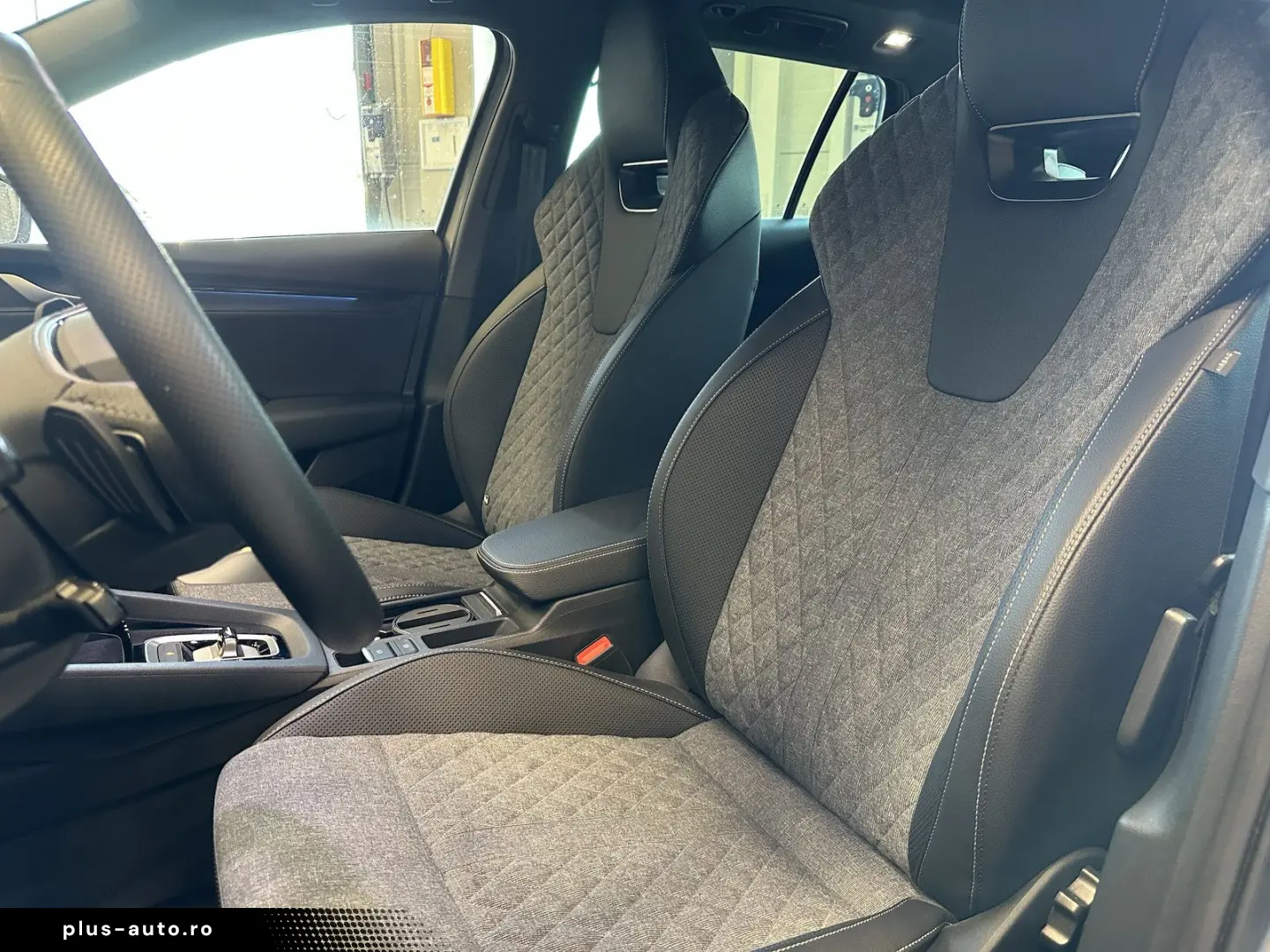 SKODA Octavia 2.0TDI DSG Sportline Pano AHK Matrix 18´