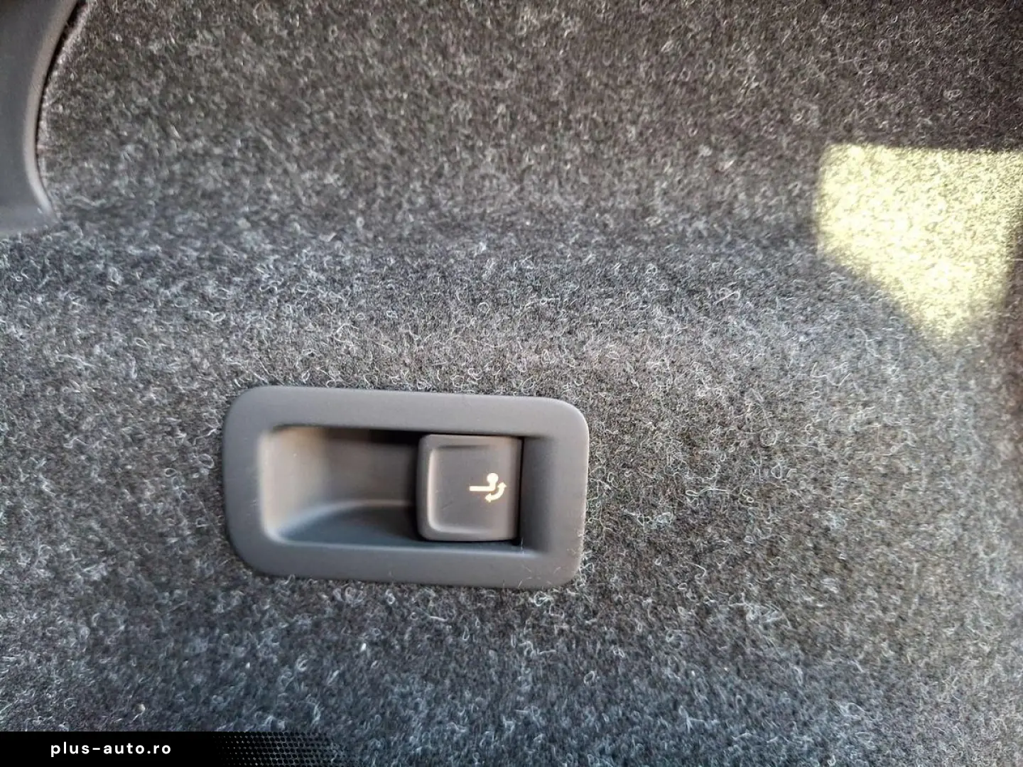 SKODA ENYAQ Suite 80X iV 4x4 265PS LED Navi Kamera AHK