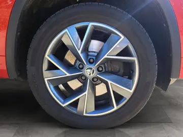 SKODA Kodiaq Sportline 4x4 2.0 TDI DSG AHK Pano 7Sitze