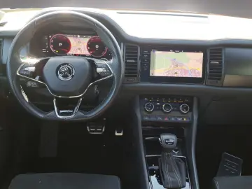SKODA Kodiaq Sportline 4x4 2.0 TDI DSG AHK Pano 7Sitze