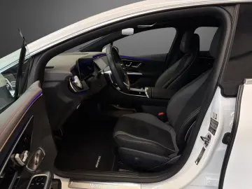 Mercedes-Benz EQE 300 AMG Airmatic