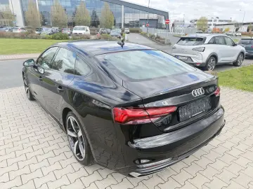 AUDI A5 40 TFSI S line Aut. Navi Led Shz Pdc