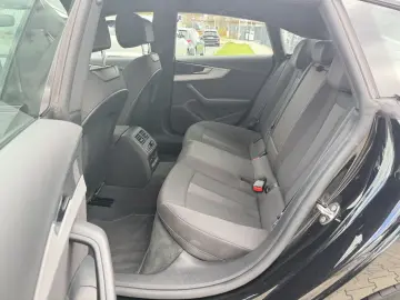 AUDI A5 40 TFSI S line Aut. Navi Led Shz Pdc