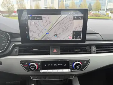 AUDI A5 40 TFSI S line Aut. Navi Led Shz Pdc