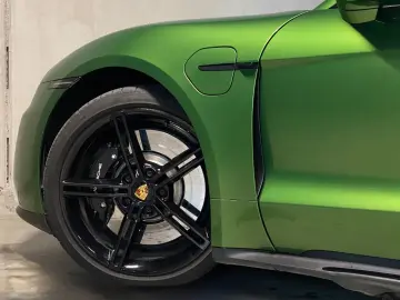 Porsche Taycan GTS   Massagefunktion