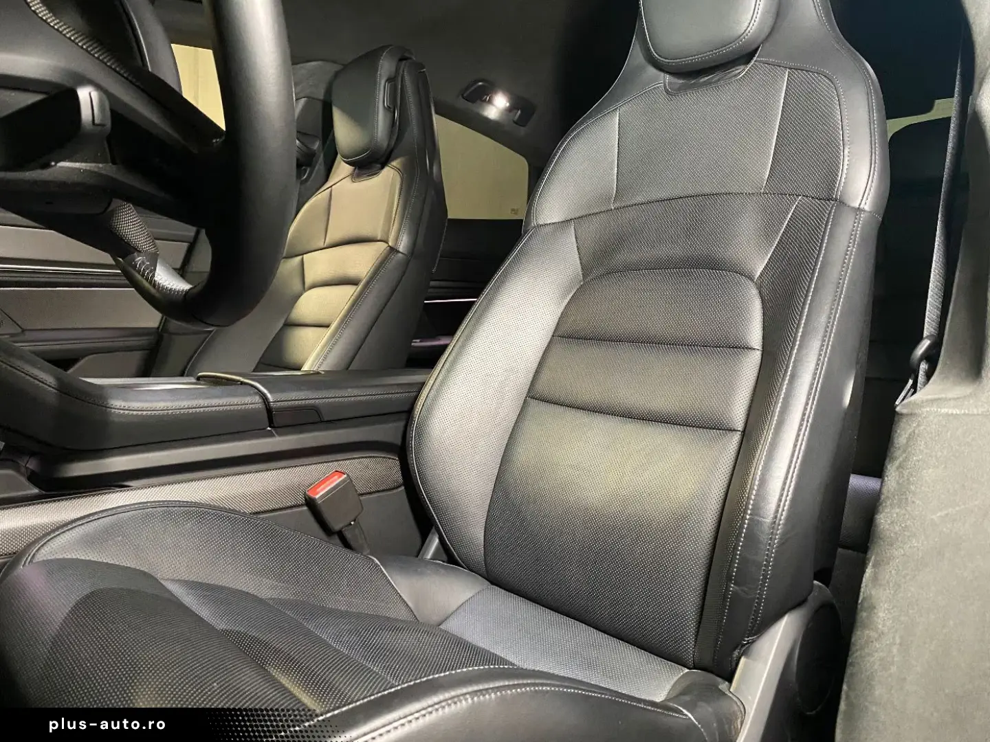 Porsche Taycan GTS   Massagefunktion