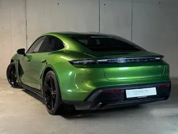 Porsche Taycan GTS   Massagefunktion