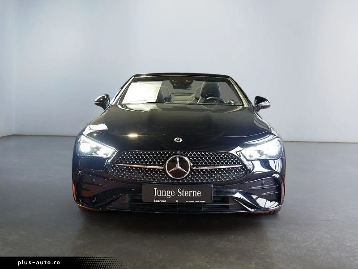 MERCEDES-BENZ CLE 300 4M Cabriolet   AMG ight Distr Memo 360