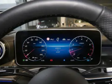 MERCEDES-BENZ CLE 300 4M Cabriolet   AMG ight Distr Memo 360