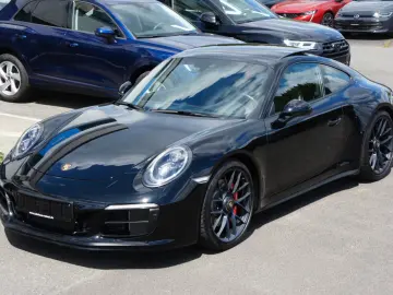 Porsche 911 991.2 Carrera 4 GTS