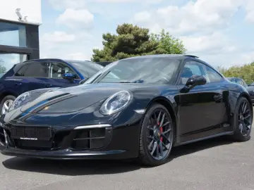Porsche 911 991.2 Carrera 4 GTS