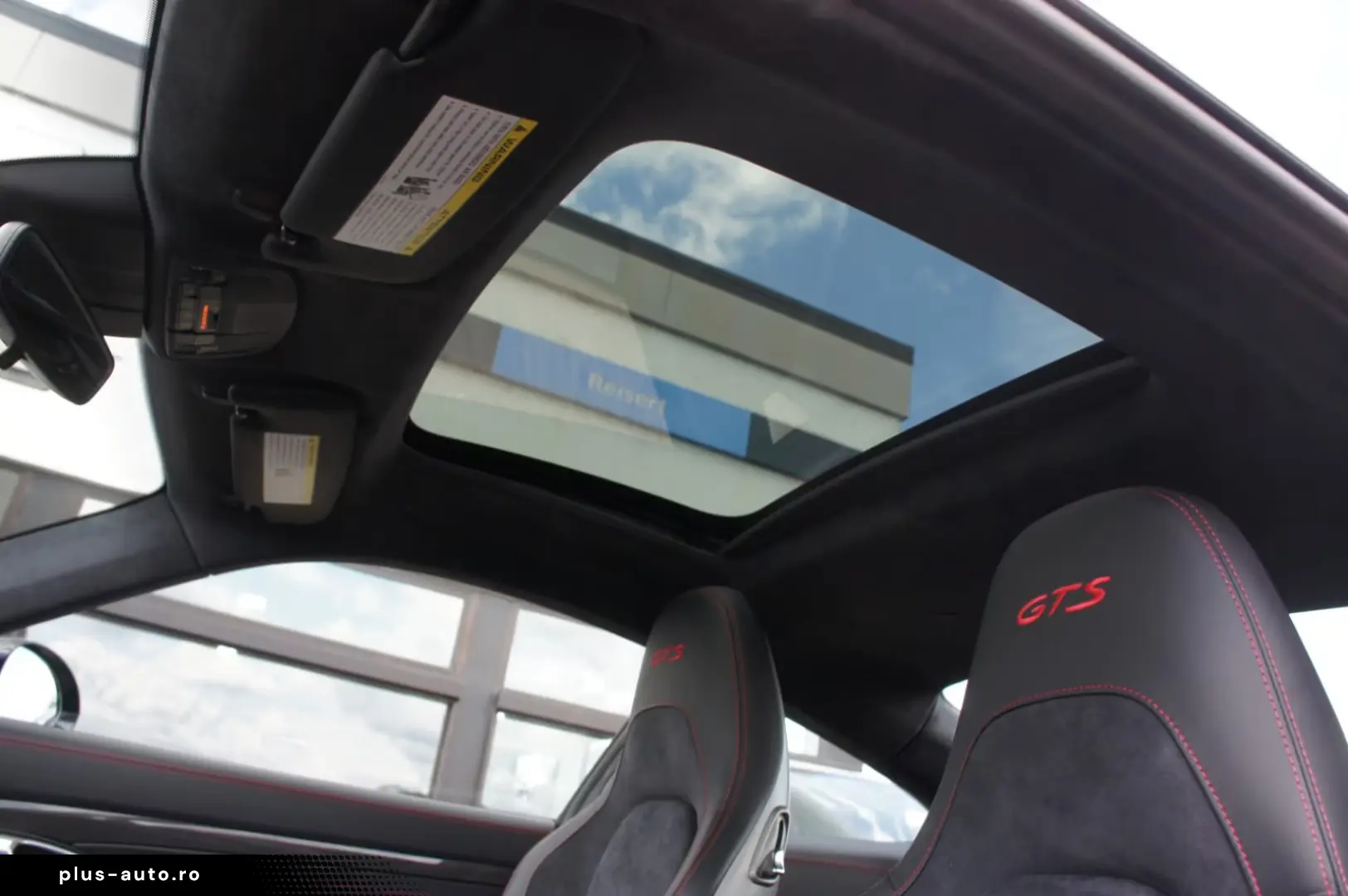 Porsche 911 991.2 Carrera 4 GTS
