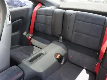 Porsche 911 991.2 Carrera 4 GTS