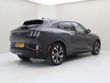 FORD Mustang Mach-E 75kWh AWD 269pk 93% SoH [ PANO 19