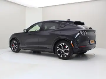 FORD Mustang Mach-E 75kWh AWD 269pk 93% SoH [ PANO 19