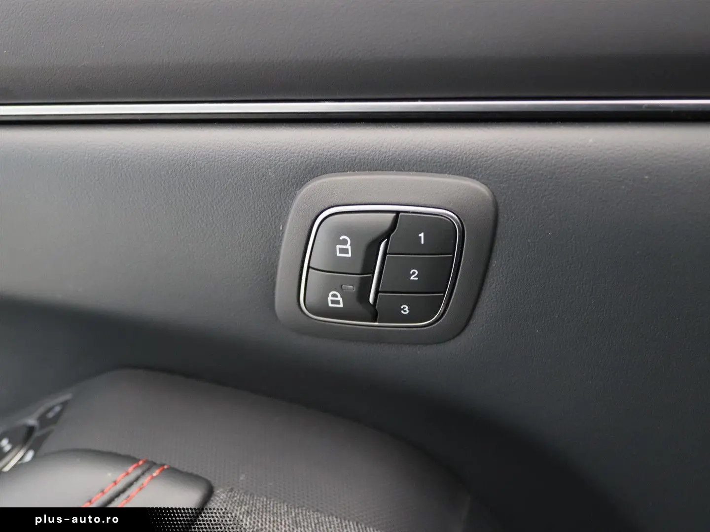 FORD Mustang Mach-E 75kWh AWD 269pk 93% SoH [ PANO 19