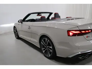 AUDI S5 Cabriolet 3.0 TFSI quattro B&O SH Massagesitz