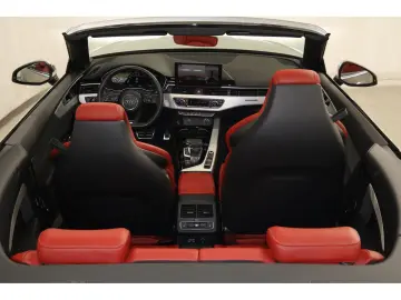AUDI S5 Cabriolet 3.0 TFSI quattro B&O SH Massagesitz