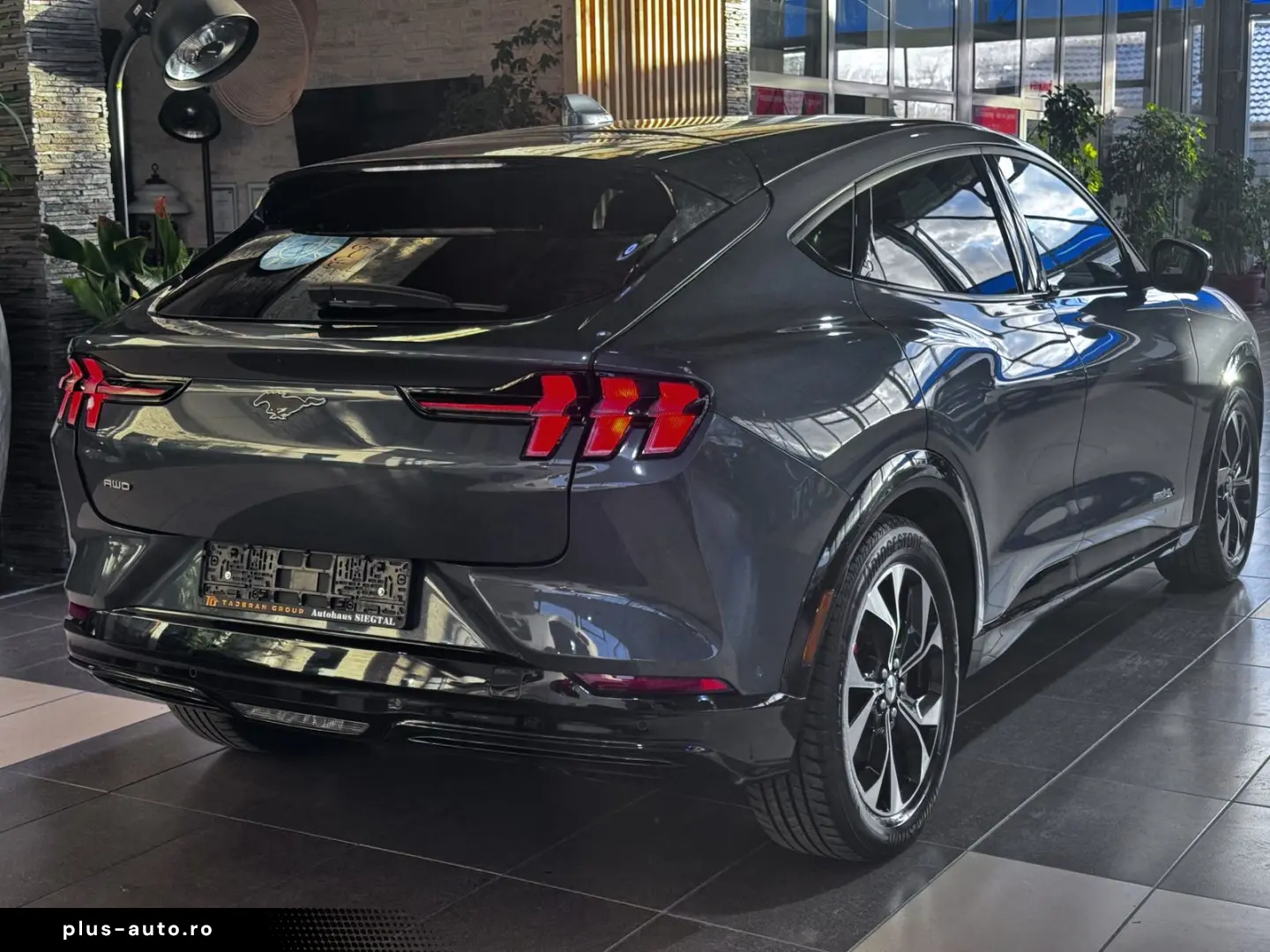 FORD Mustang Mach-E AWD LED Leder R.Cam ACC Co-Pilot