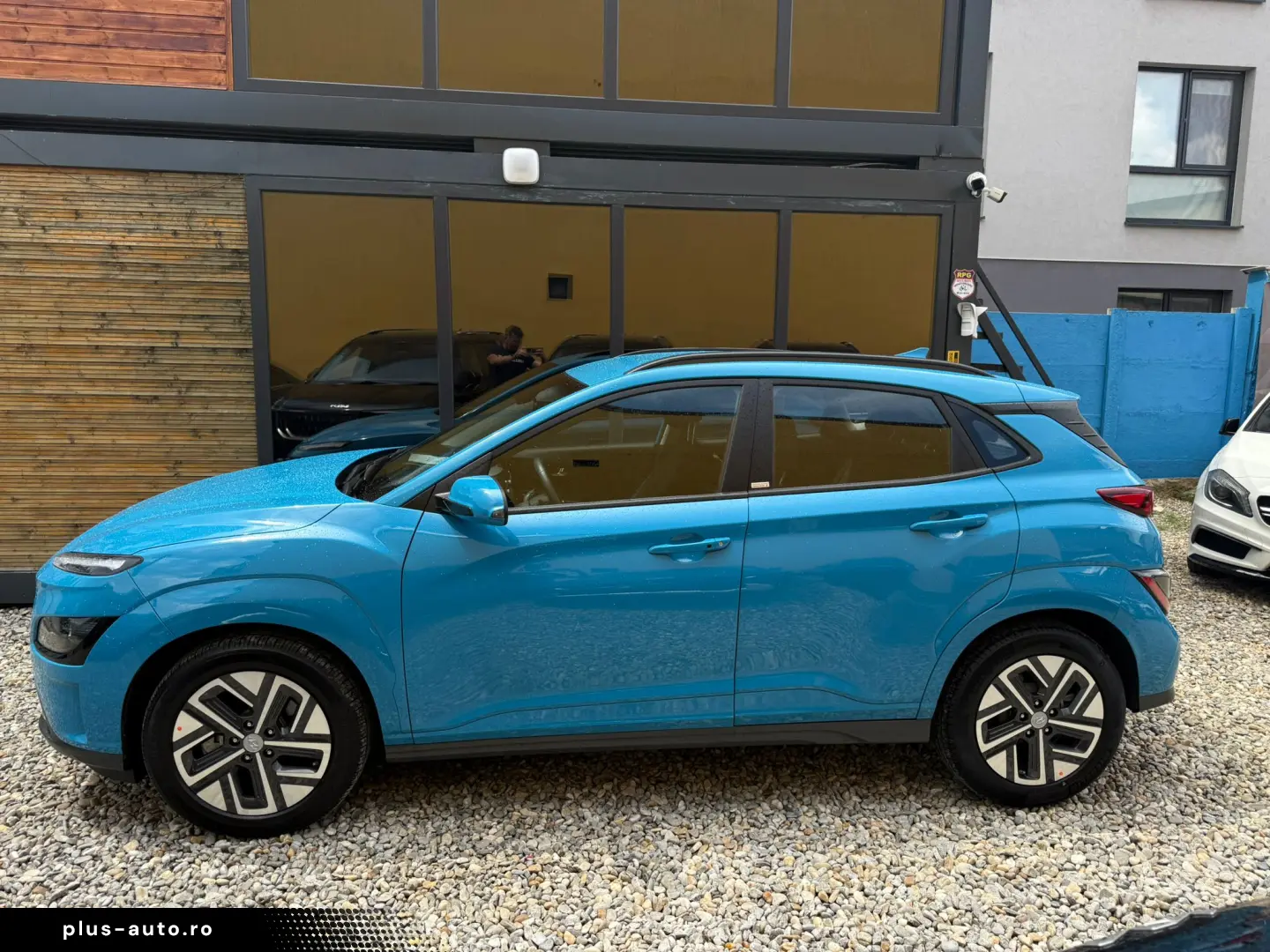 Hyundai Kona Select EV