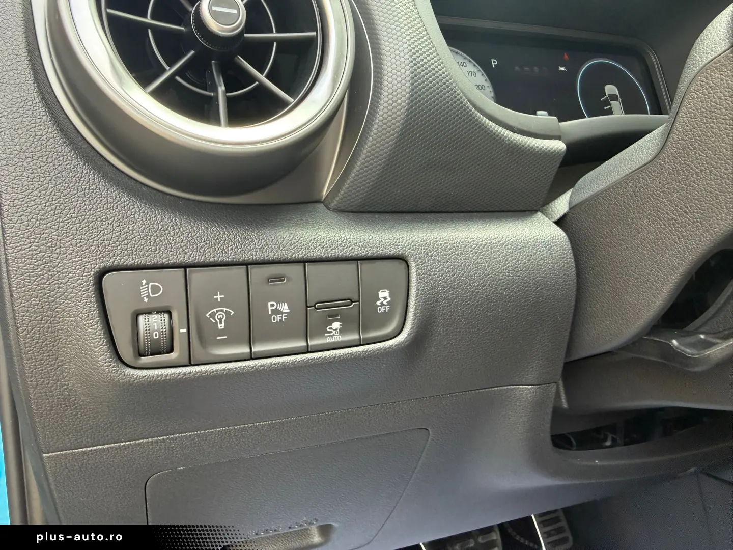 Hyundai Kona Select EV