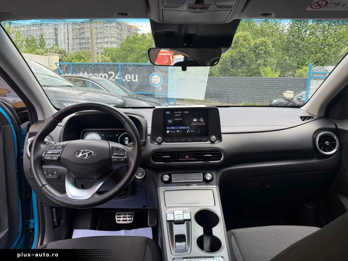 Hyundai Kona Select EV
