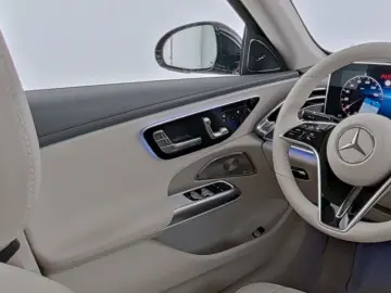 MERCEDES-BENZ E 200 Exclusive Standhz Pano HUD AMG