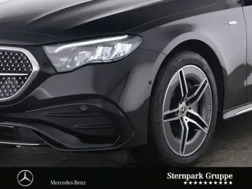 MERCEDES-BENZ E 300e AMG Superscreen Pano Burmester Distr