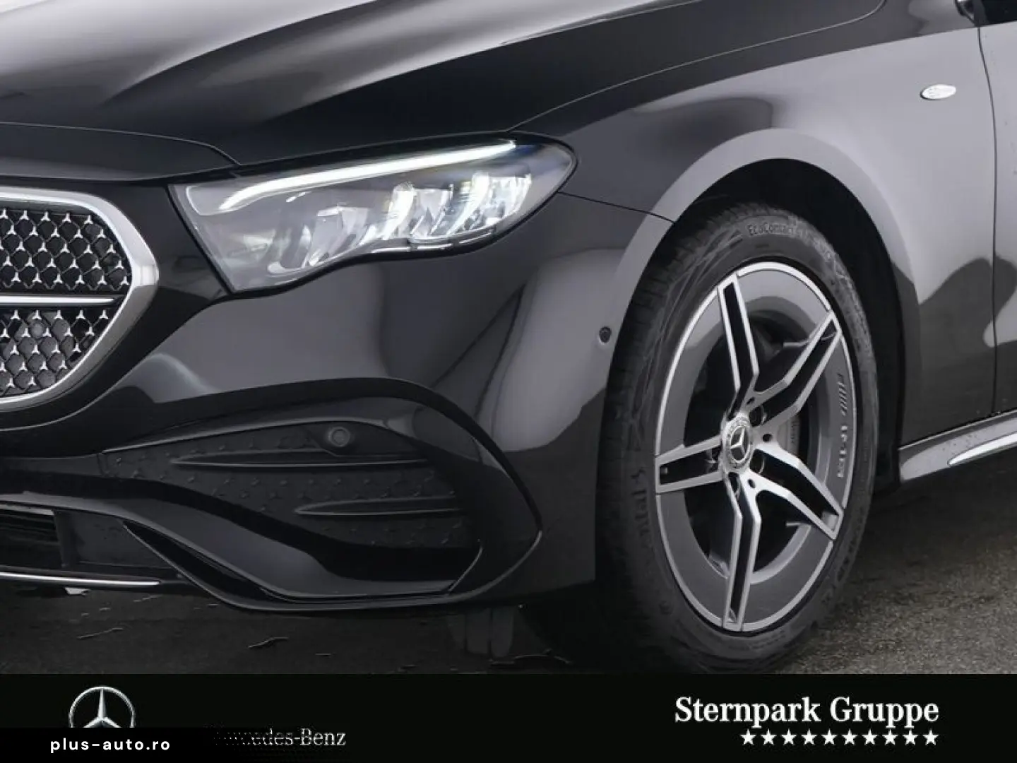 MERCEDES-BENZ E 300e AMG Superscreen Pano Burmester Distr