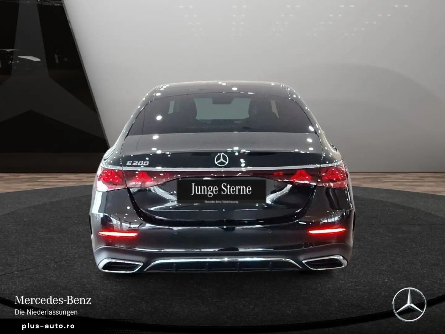 MERCEDES-BENZ E 200 AMG Premium Pano Led SUPERSCREEN