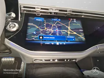 MERCEDES-BENZ E 200 AMG Premium Pano Led SUPERSCREEN