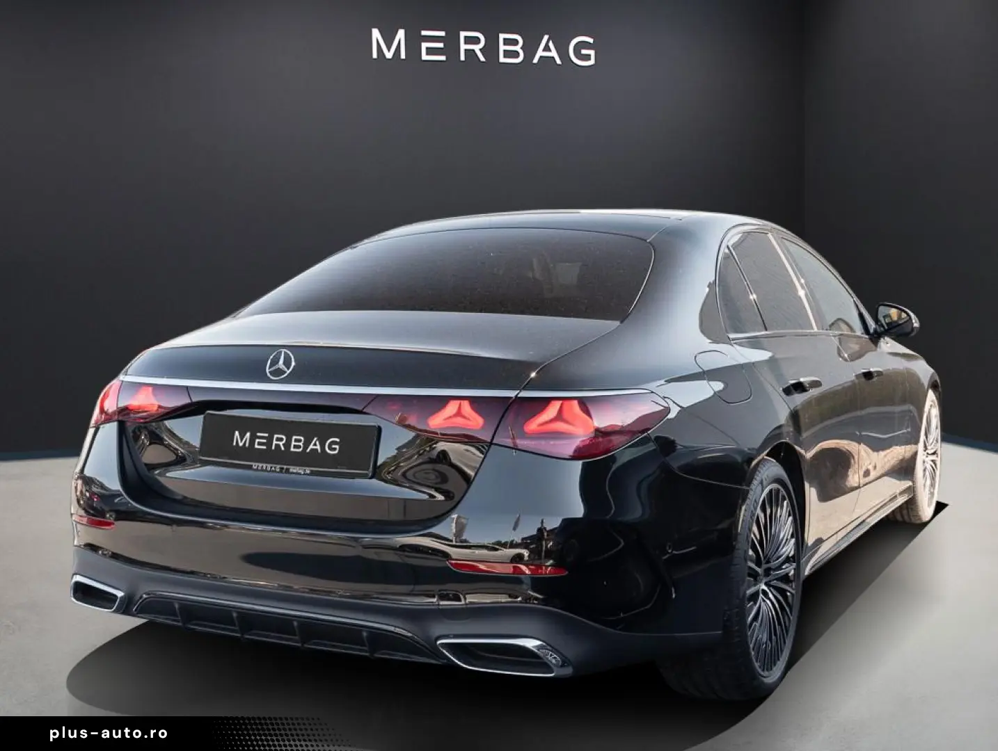 MERCEDES-BENZ E 200 Limousine Pano ACC ParkAss. LED SpurH LM