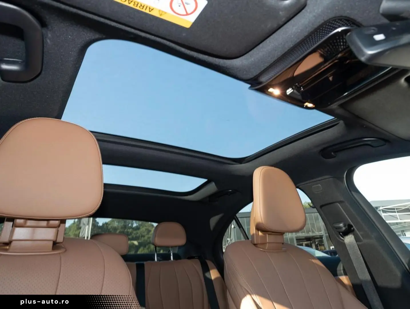 MERCEDES-BENZ E 200 Limousine Pano ACC ParkAss. LED SpurH LM