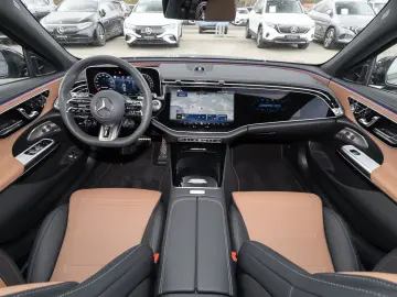 MERCEDES-BENZ AMG E 53 Hybrid AHK HUD PANO DYN 4D NAP