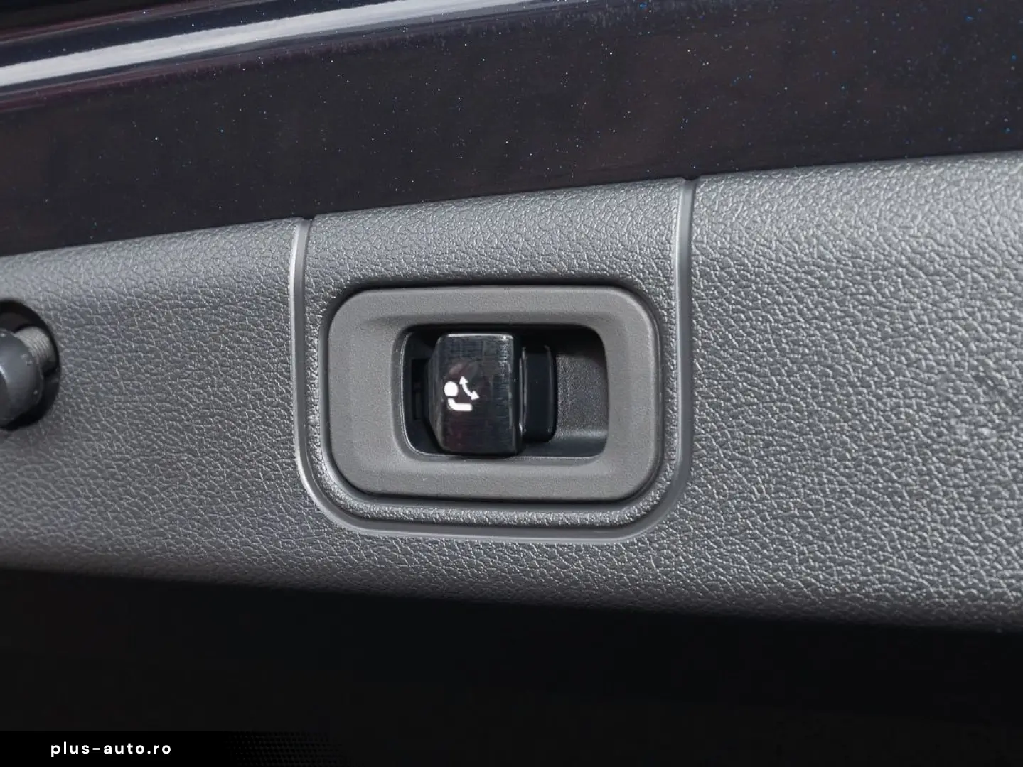 MERCEDES-BENZ AMG E 53 Hybrid AHK HUD PANO DYN 4D NAP
