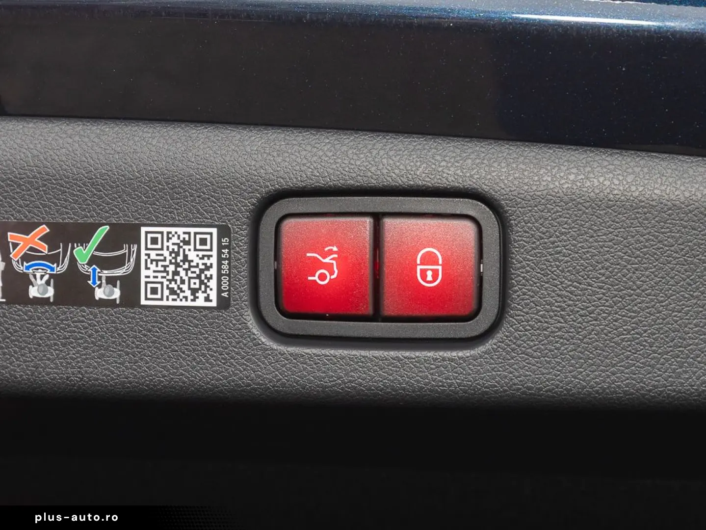MERCEDES-BENZ AMG E 53 Hybrid AHK HUD PANO DYN 4D NAP