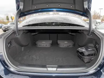 MERCEDES-BENZ AMG E 53 Hybrid AHK HUD PANO DYN 4D NAP